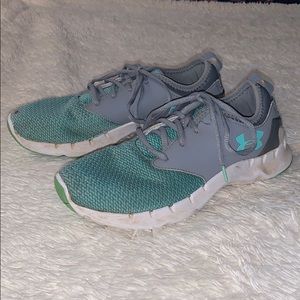 Under Armour Girls shoes